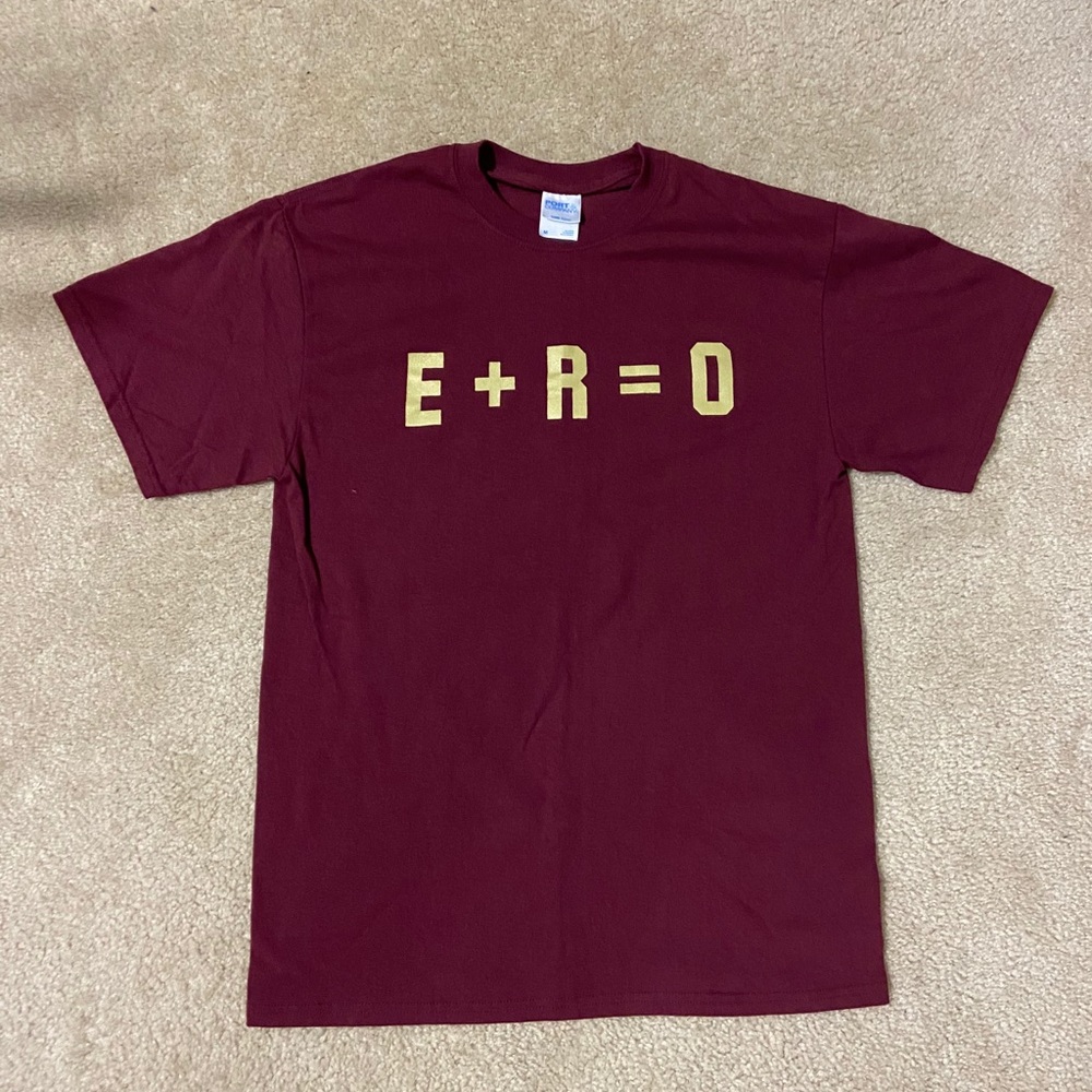 E+R=0 Gilman Core Maroon T Shirt size Medium